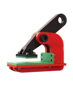 Clamp for horizontal movement of the sheet
